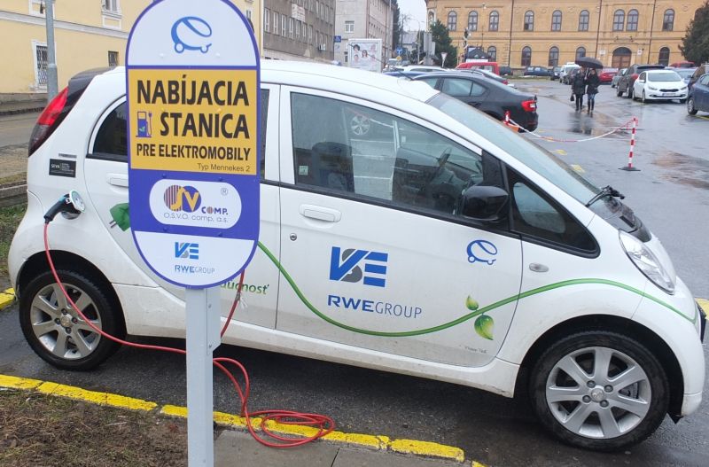 Nabíjačka na elektromobily od VSE v Prešove obrázok Nabíjačka na elektromobily od VSE v Prešove